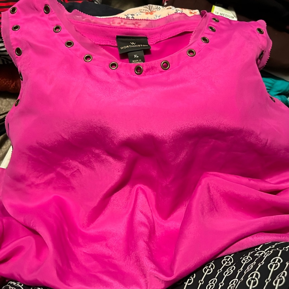 Women’s XL dressy tank top